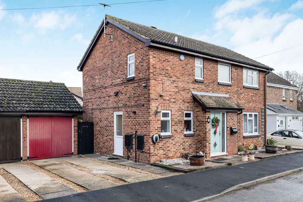 Property photo 1 of 36