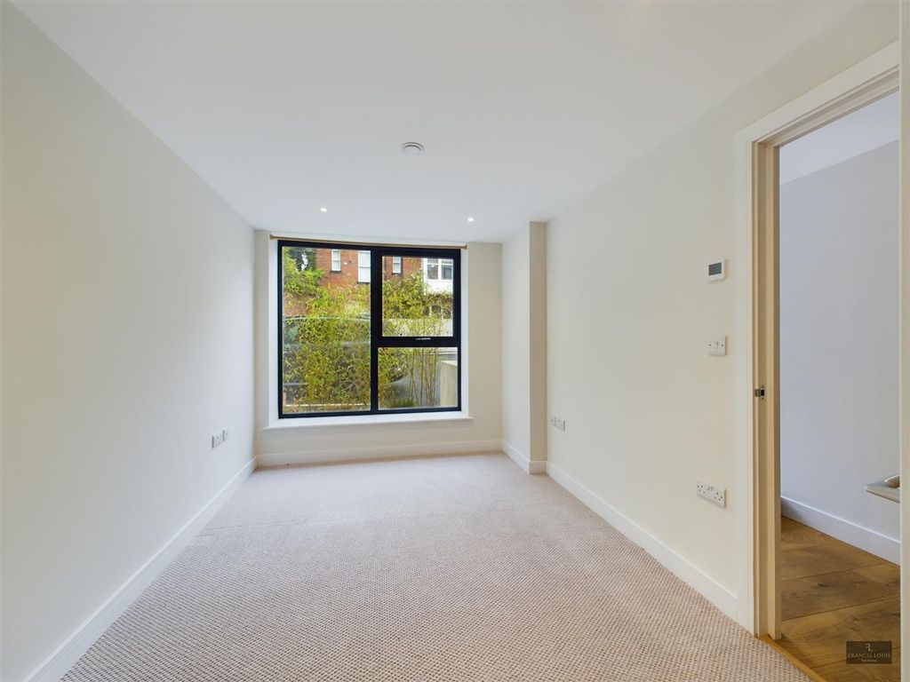Additional image 8 of 2 bed flat for saleFlat 1 Barnfield Road, Exeter EX1