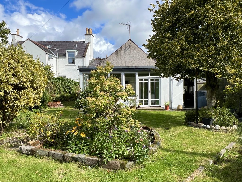 Property photo 2 of 17