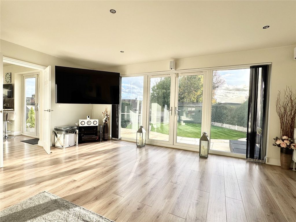 Property photo 3 of 28 Robinson Jackson