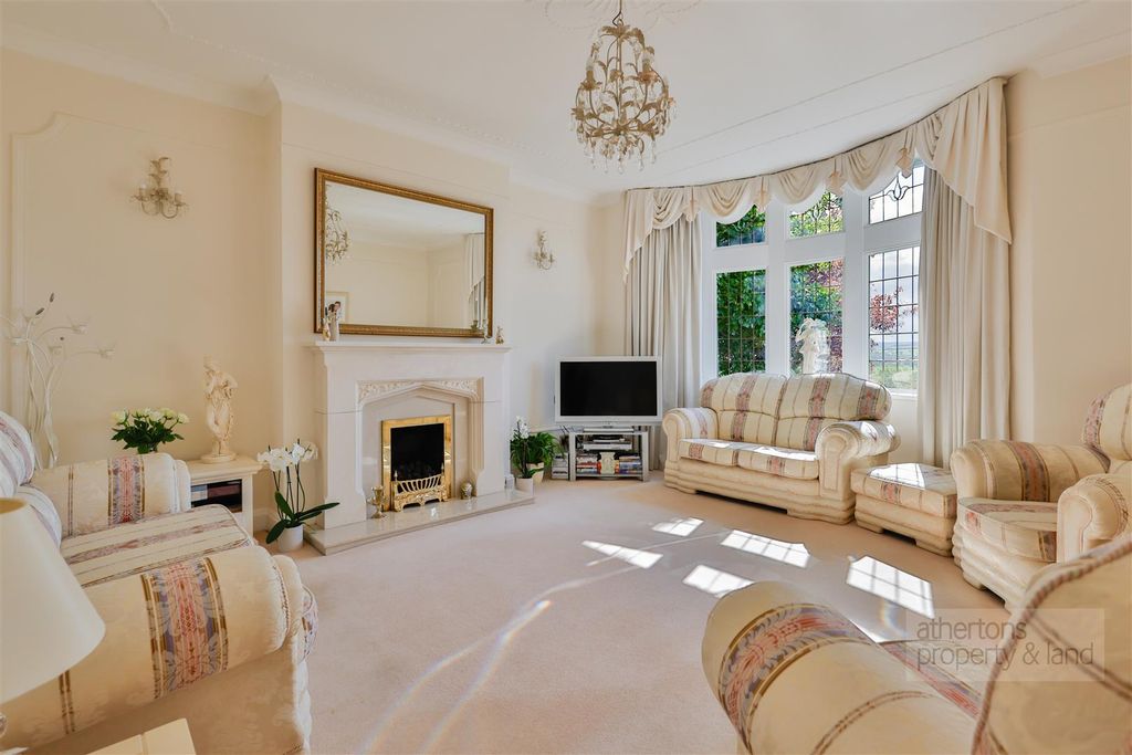 Property photo 3 of 35 Beacon Holme - Lounge.Jpg