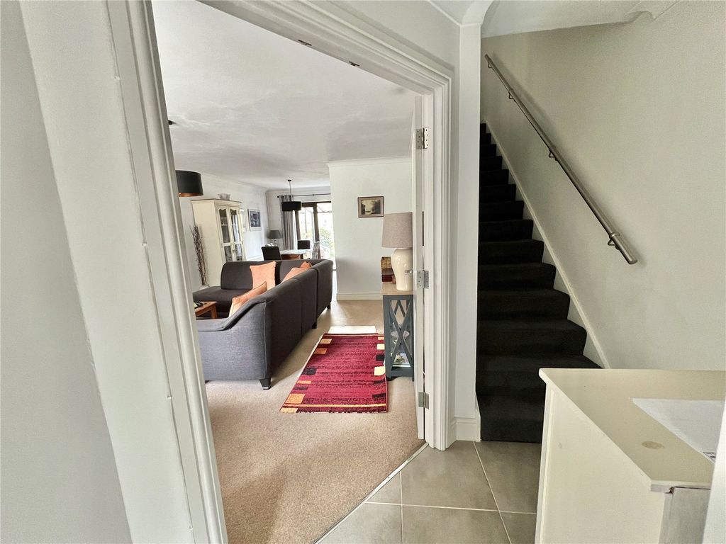 Property photo 2 of 13 Picture No. 12