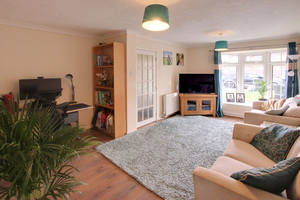 Property photo 2 of 14