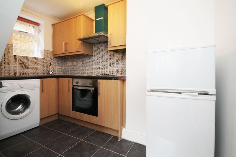 Property photo 3 of 6 Photo 7