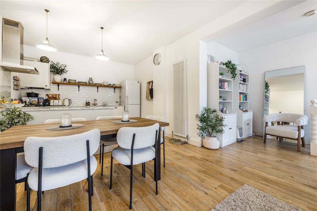 Property photo 2 of 13 Living Area/Kitchen