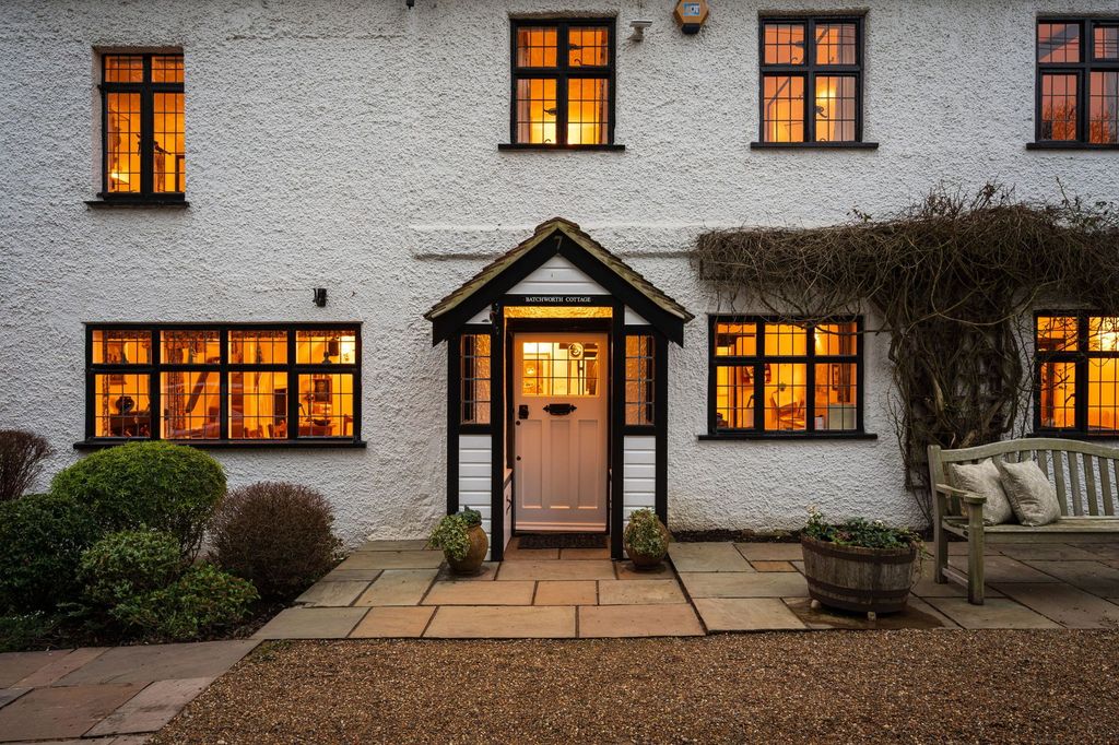 Property photo 2 of 45