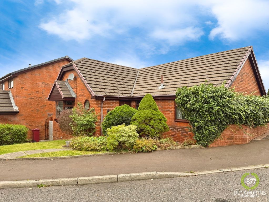 Property photo 1 of 28