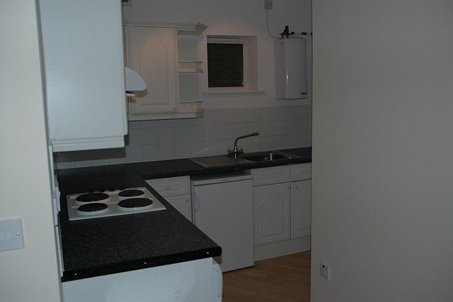 Property photo 2 of 5 Kitchen