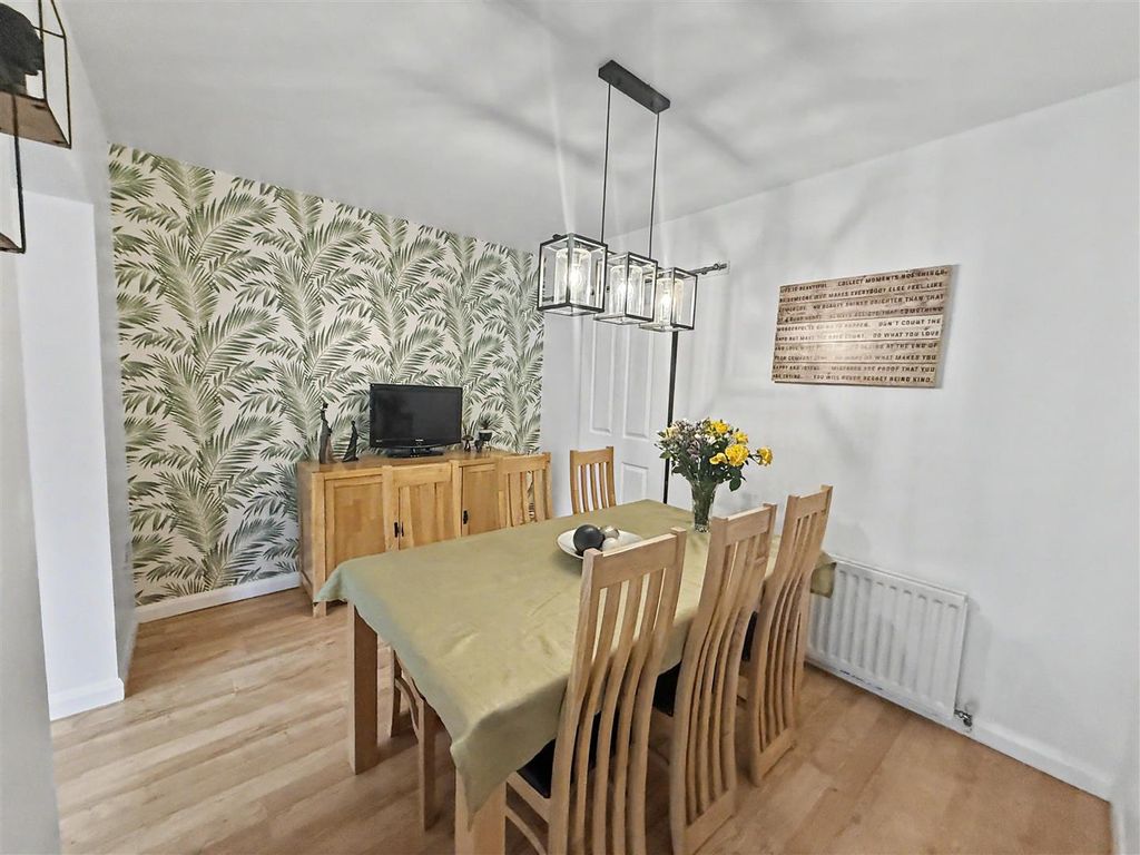 Property photo 3 of 12 Dining Room