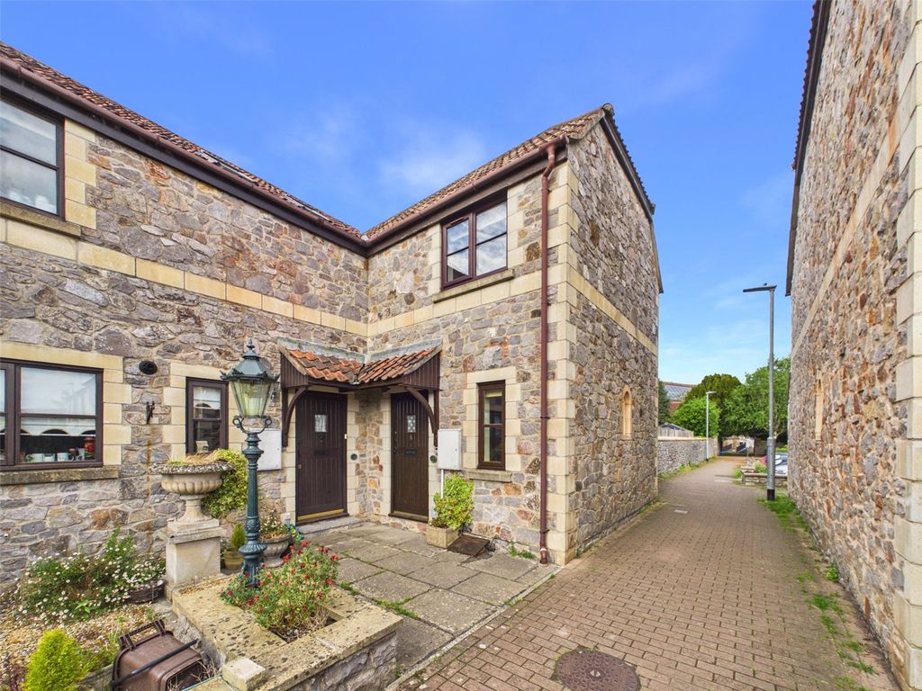 Property photo 1 of 28 Picture No. 34