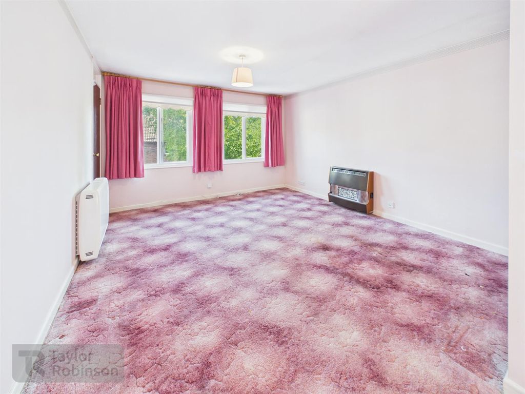 Property photo 2 of 8 Cam02600G0-Pr0727-Still001.Jpg