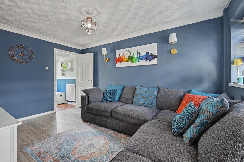 Property photo 3 of 17 5348665