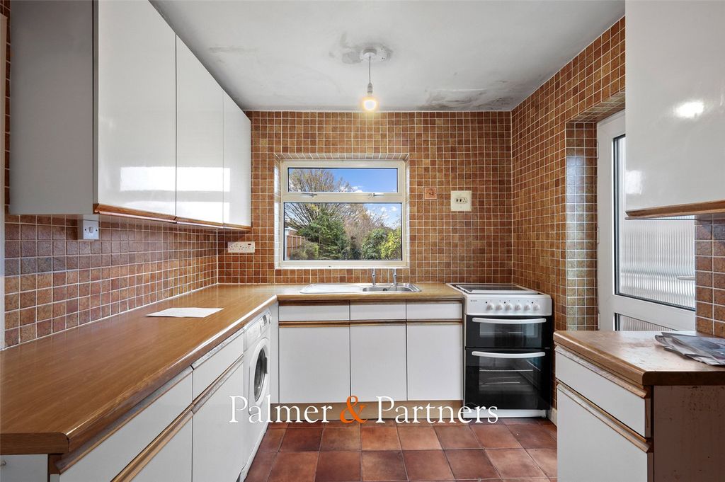 Property photo 3 of 15 Picture No. 04