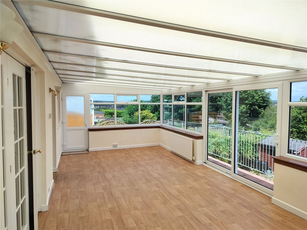 Property photo 3 of 16 Picture No. 20