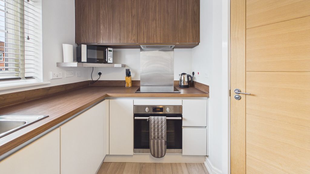 Property photo 3 of 21 5120543