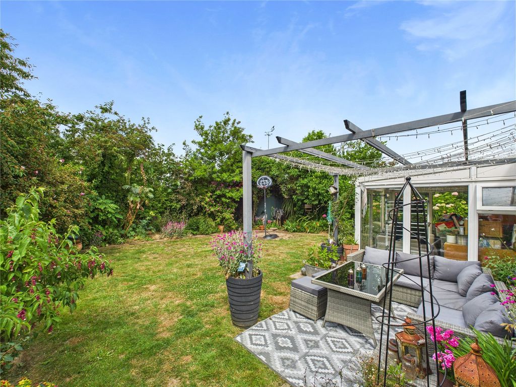 Property photo 2 of 19 2 - Picture No. 23