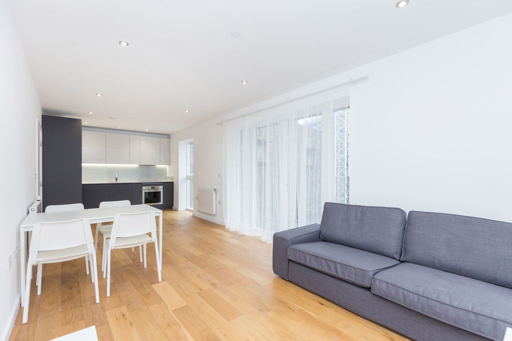 Property photo 1 of 15 Kitchen/Living Room