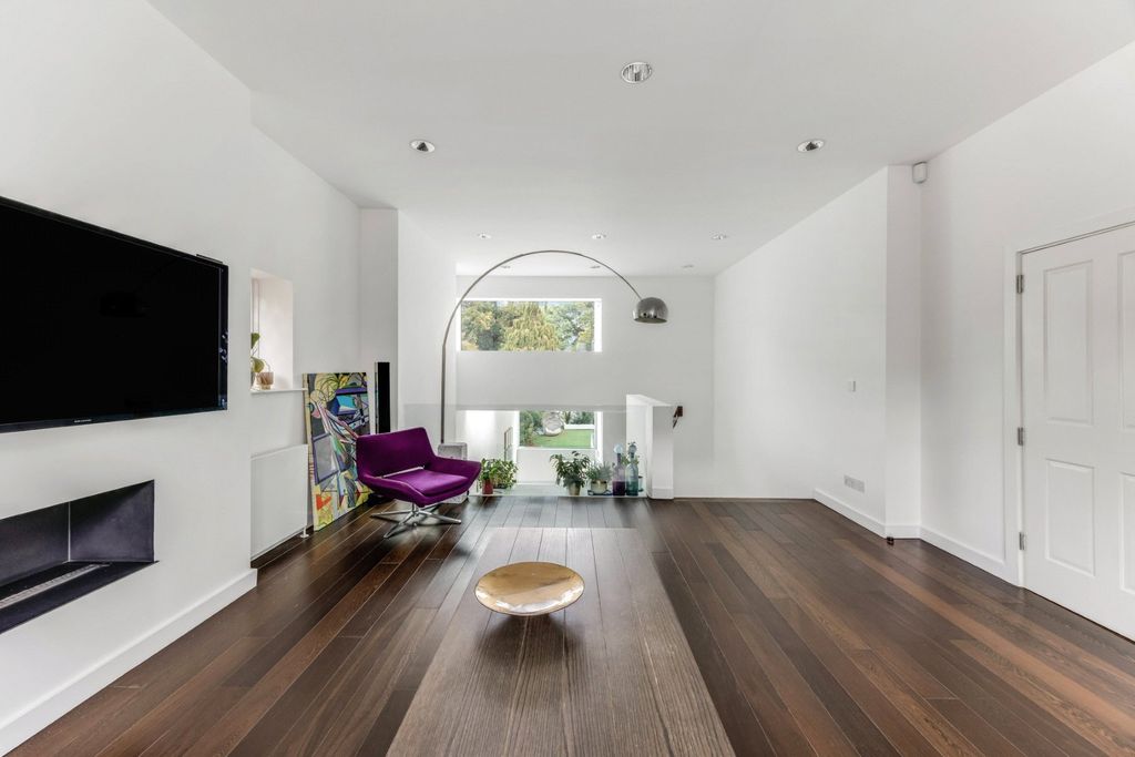 Property photo 3 of 18 Picture No. 03