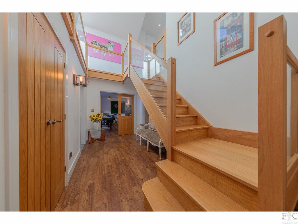 Property photo 2 of 46