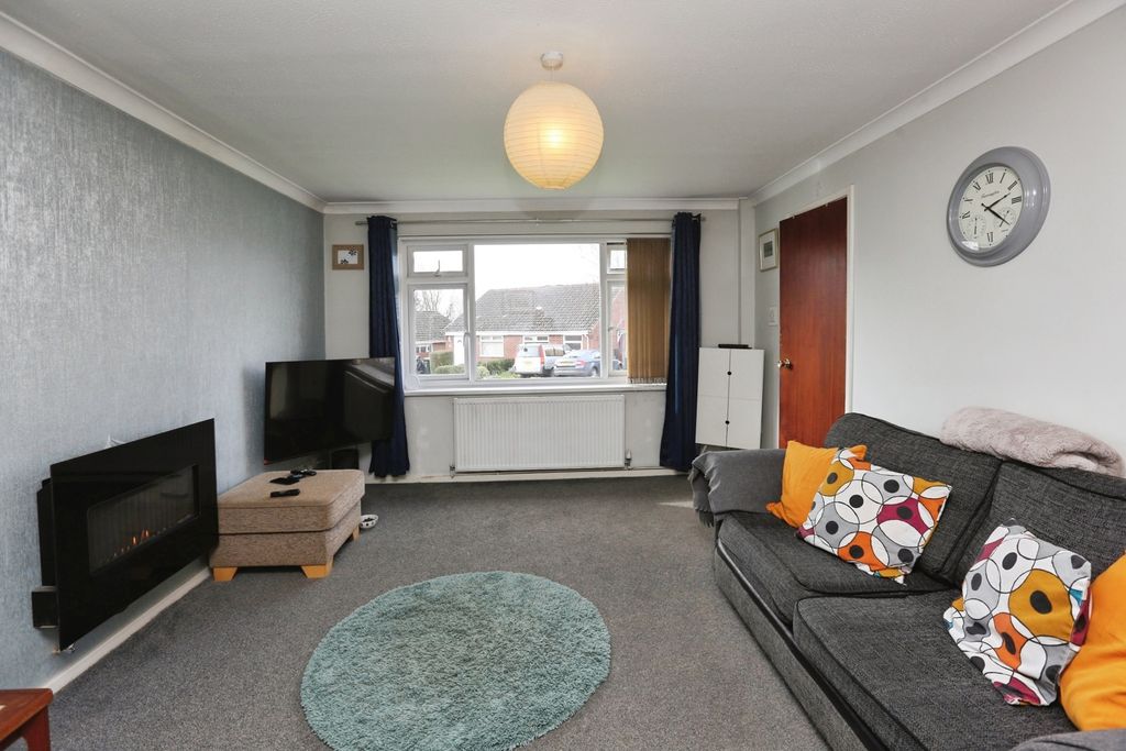 Property photo 3 of 11 Pbox-Img.Jpg