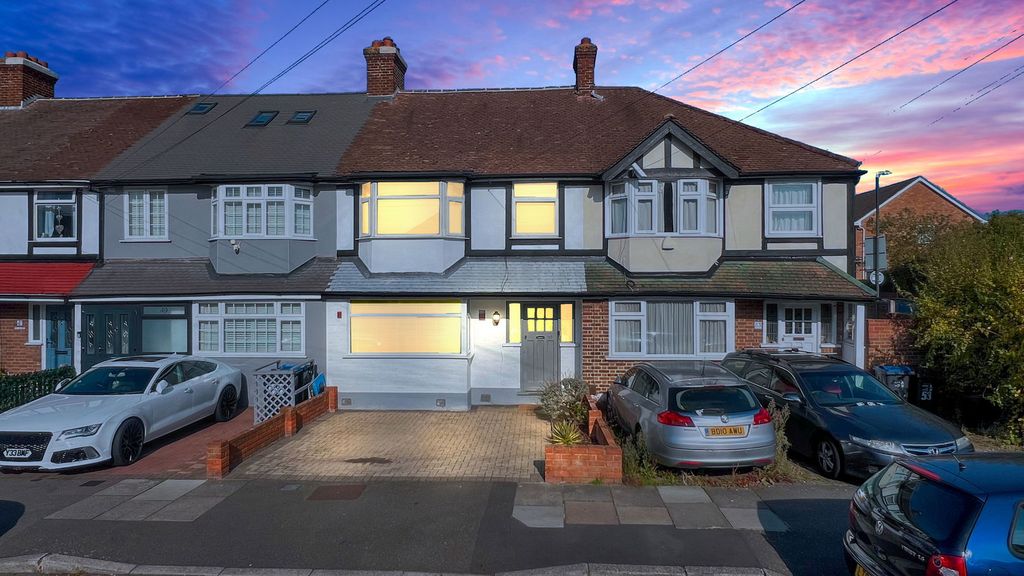 Property photo 1 of 18