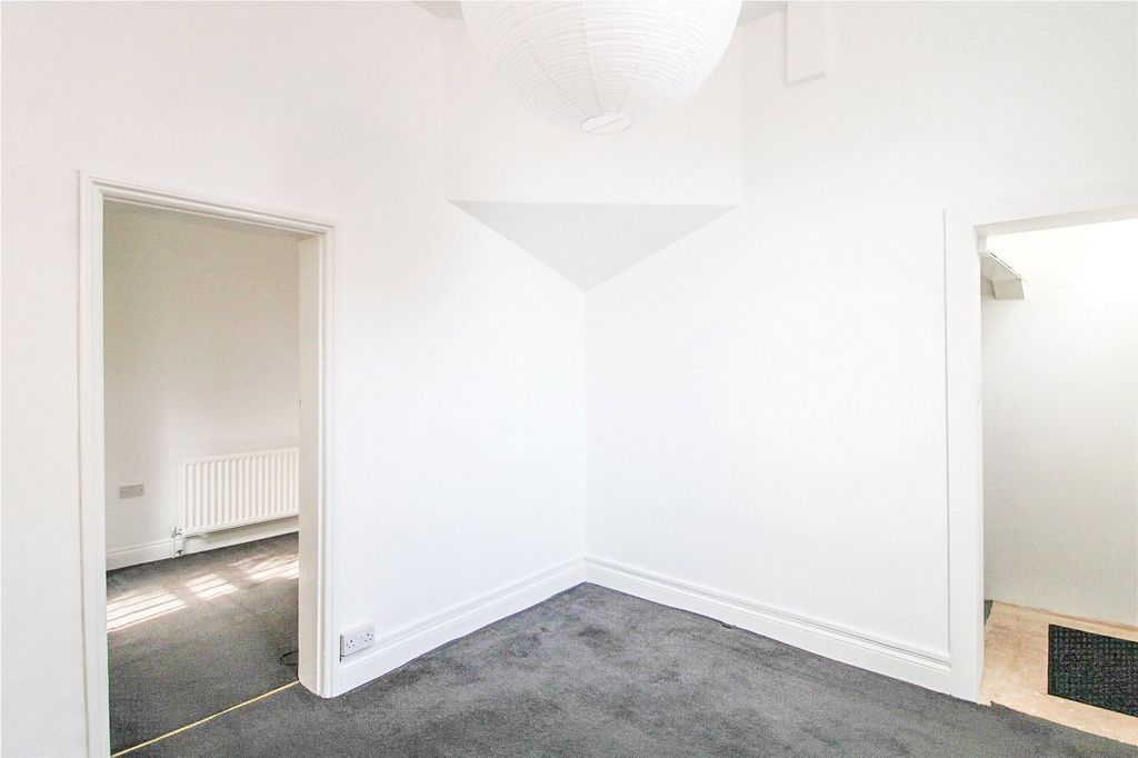 Property photo 1 of 6 Picture No. 15