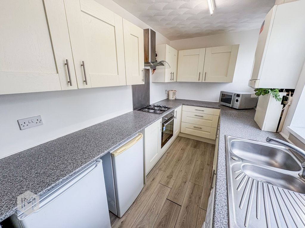 Property photo 3 of 18 Picture No. 06