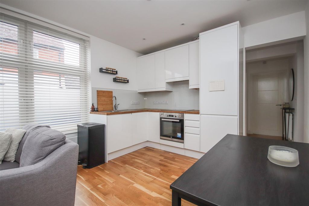 Property photo 2 of 8 Img_0505.Jpg