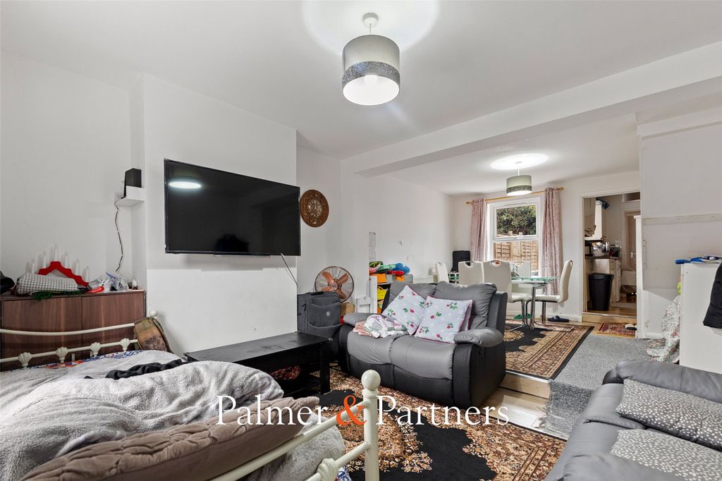 Property photo 2 of 14 Picture No. 03