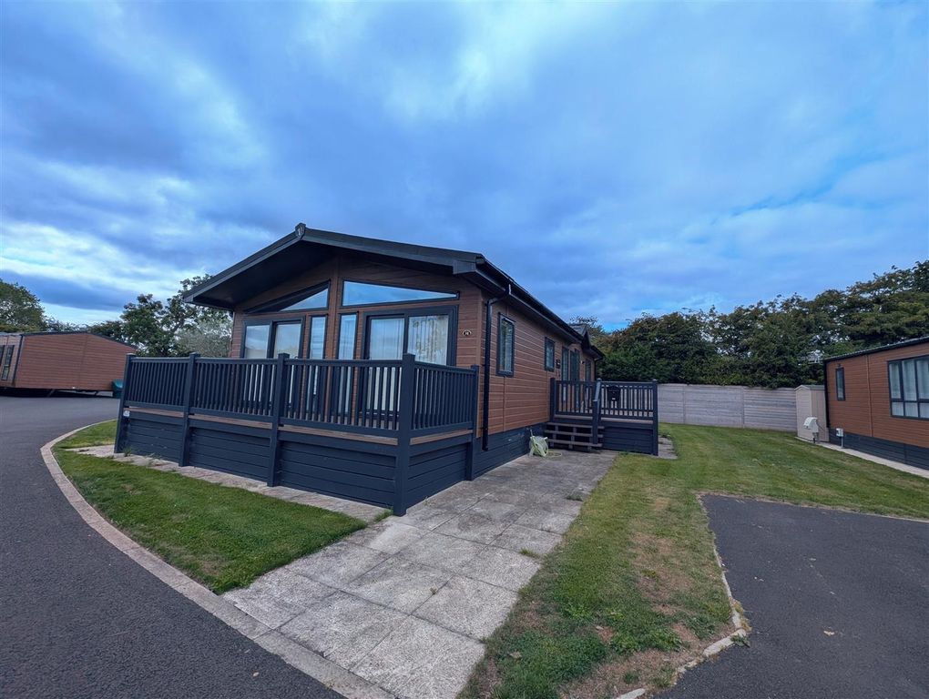 Property photo 1 of 13 Hurworth Springs Ext.Jpg