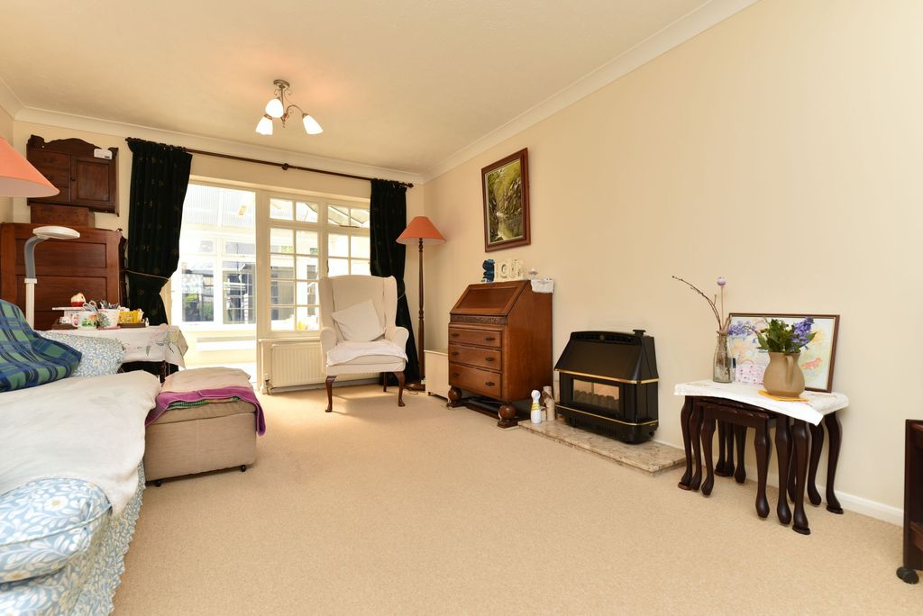 Property photo 2 of 18