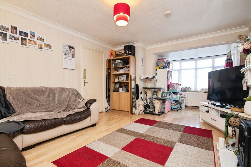 Property photo 2 of 20