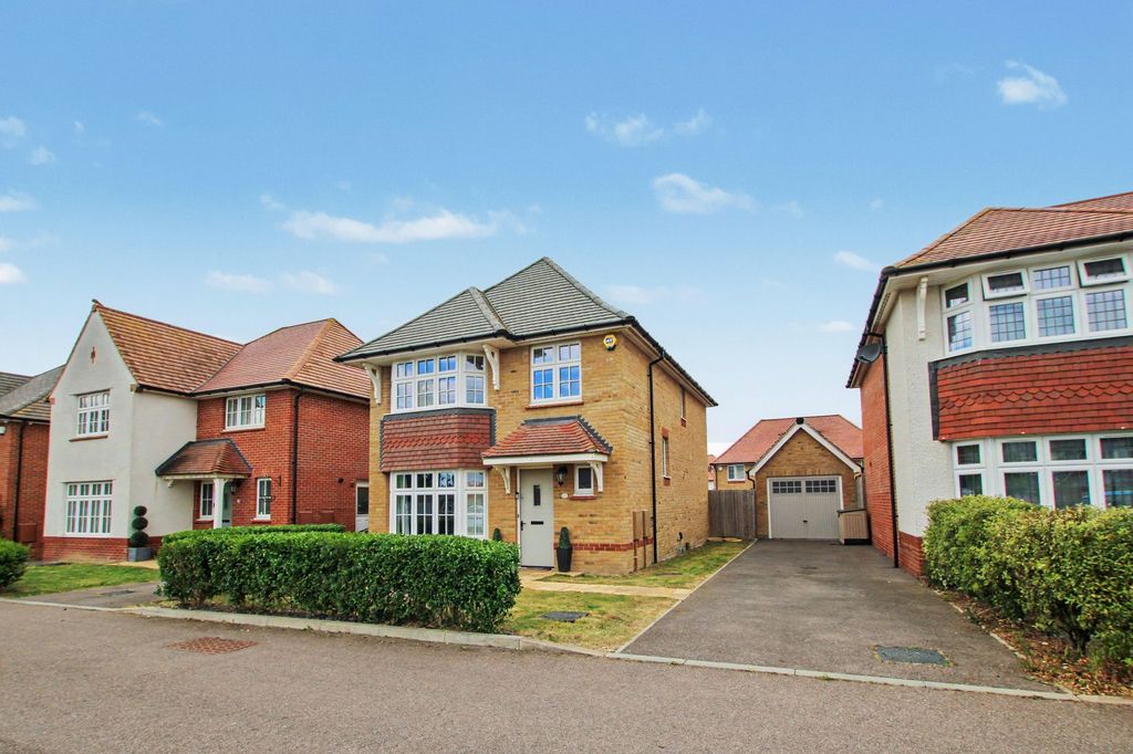 Property photo 1 of 33