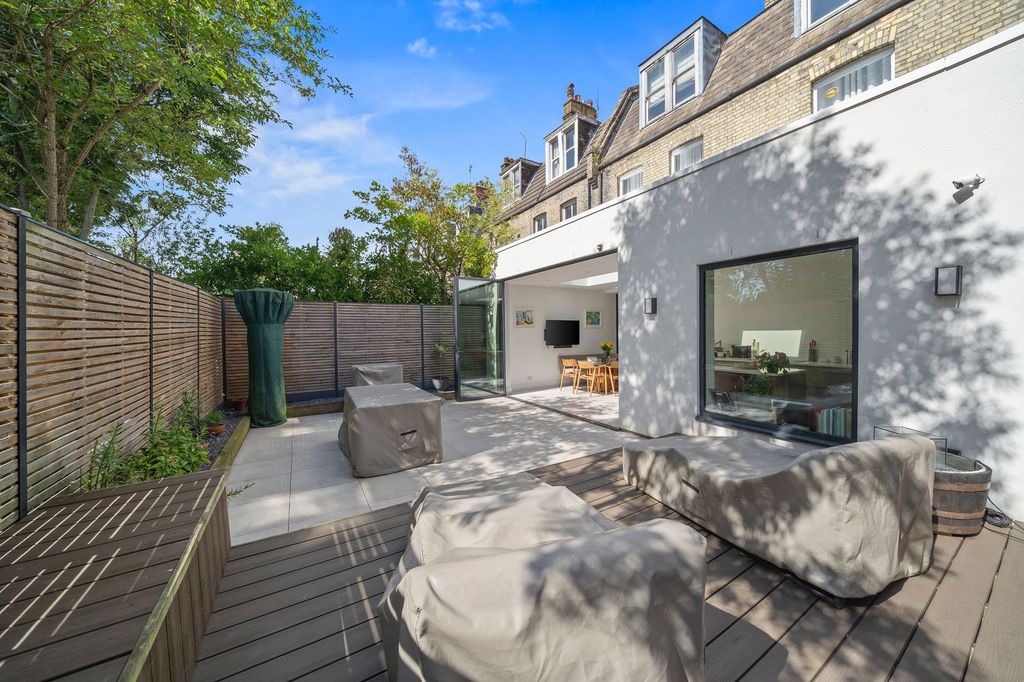 Property photo 2 of 15