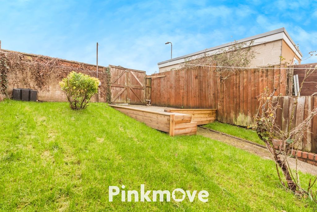 Property photo 2 of 14