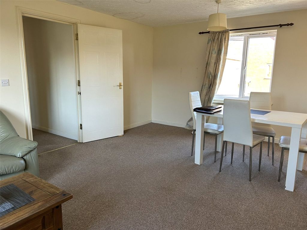 Property photo 2 of 10 Picture No. 13