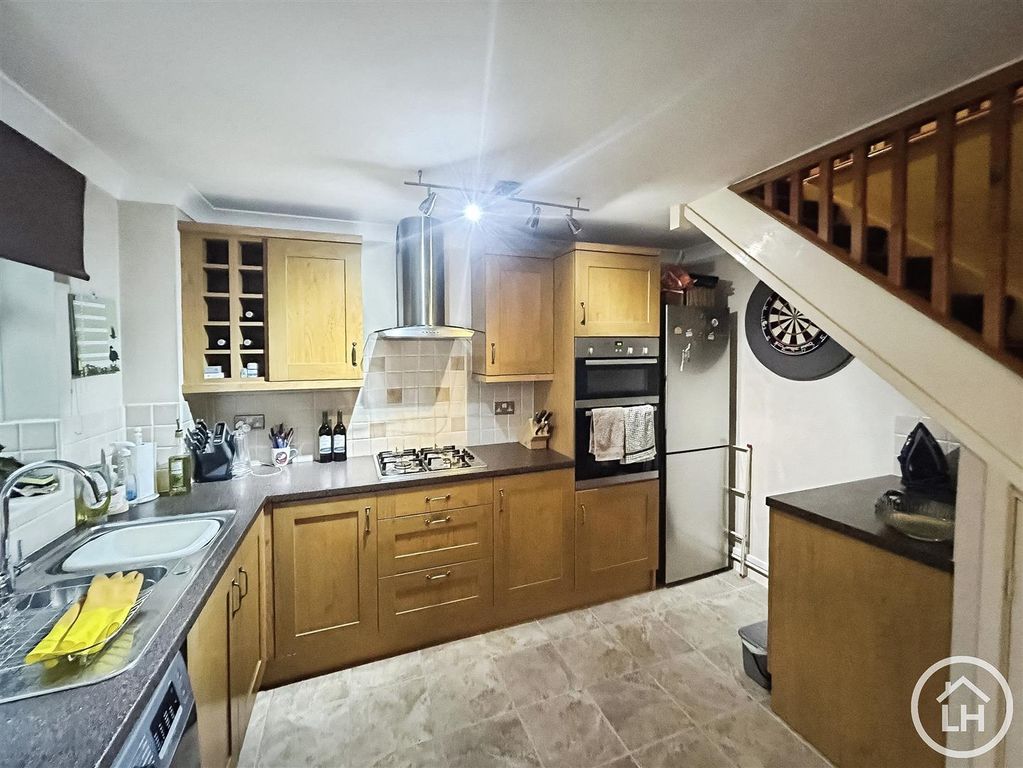 Property photo 2 of 13 Kitchen