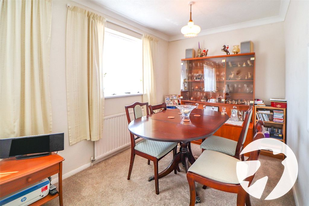 Property photo 3 of 19 Picture No. 07