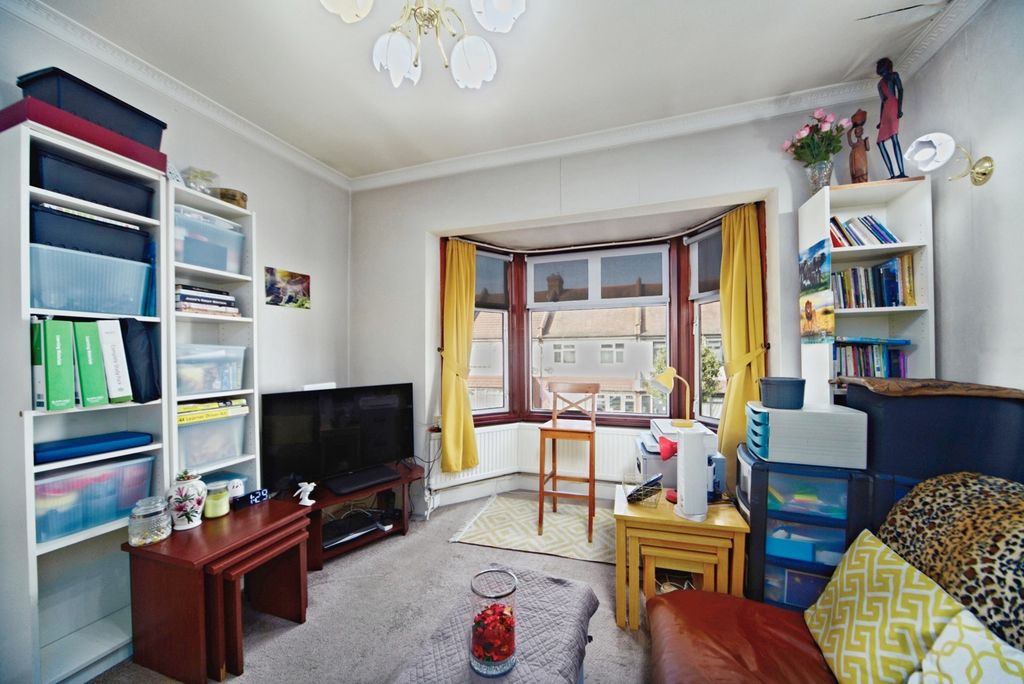 Property photo 2 of 15 Photo