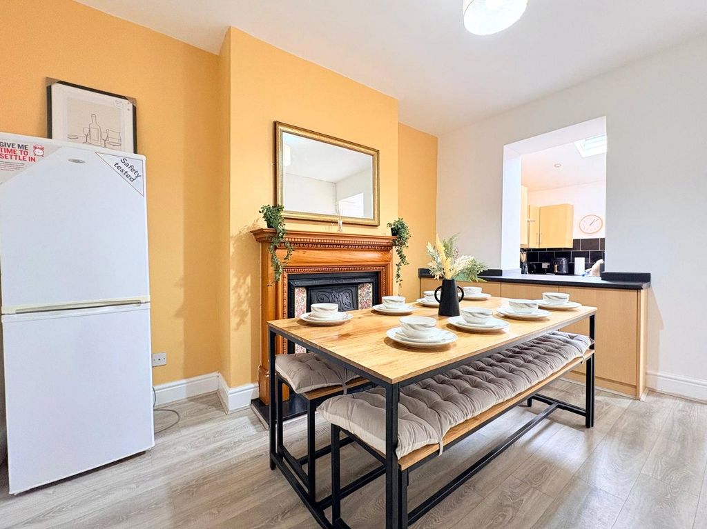 Property photo 2 of 15 Picture No. 01