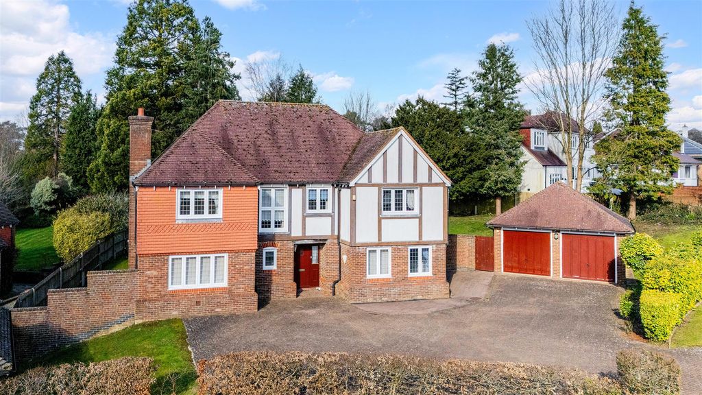 Property photo 1 of 32 Claremount Gardens, 28 Drone  (4).Jpg