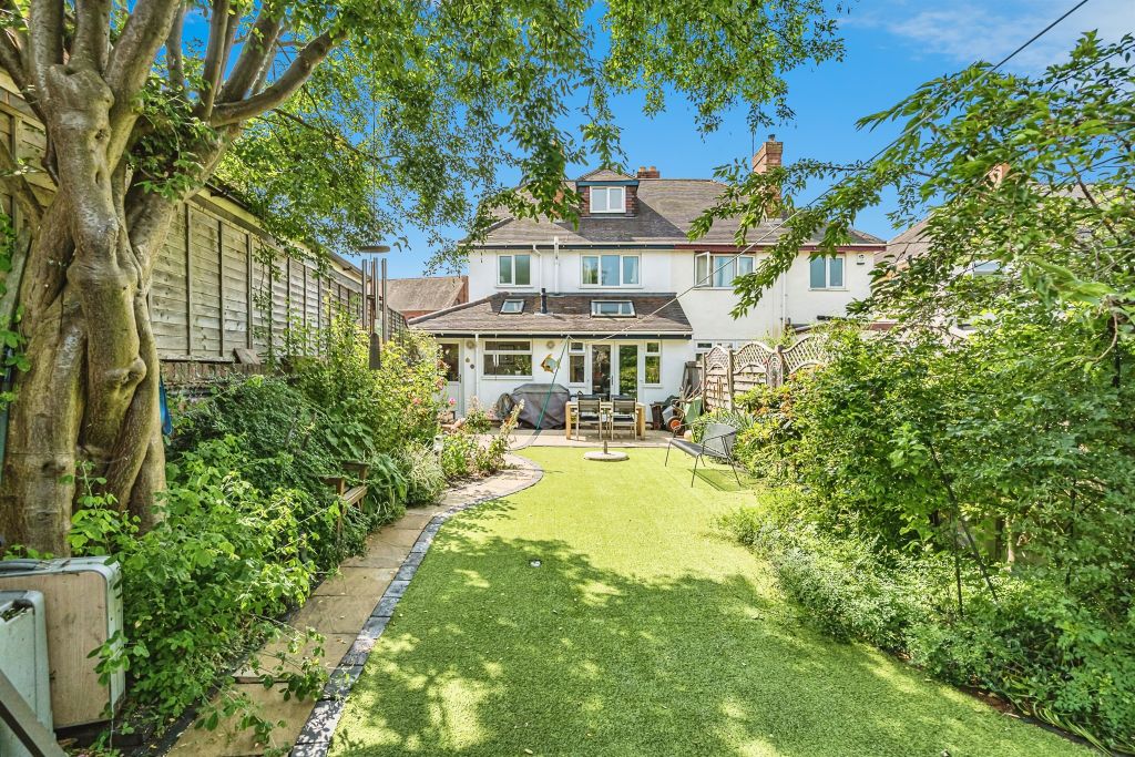 Property photo 2 of 11