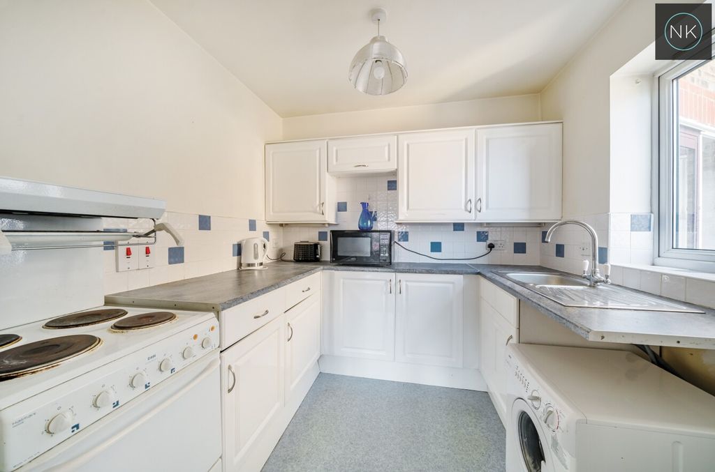 Property photo 3 of 18 3104277