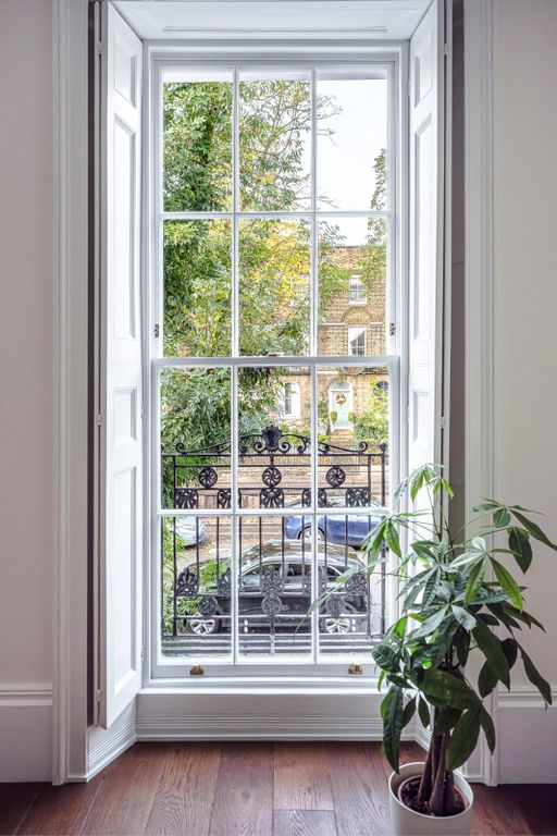 Property photo 3 of 28