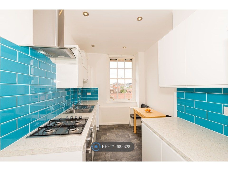 Property photo 2 of 24 Kitchen