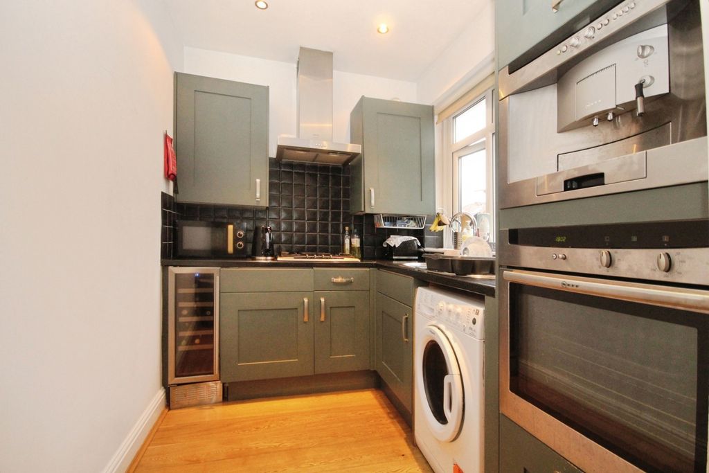 Property photo 3 of 21 Kitchen