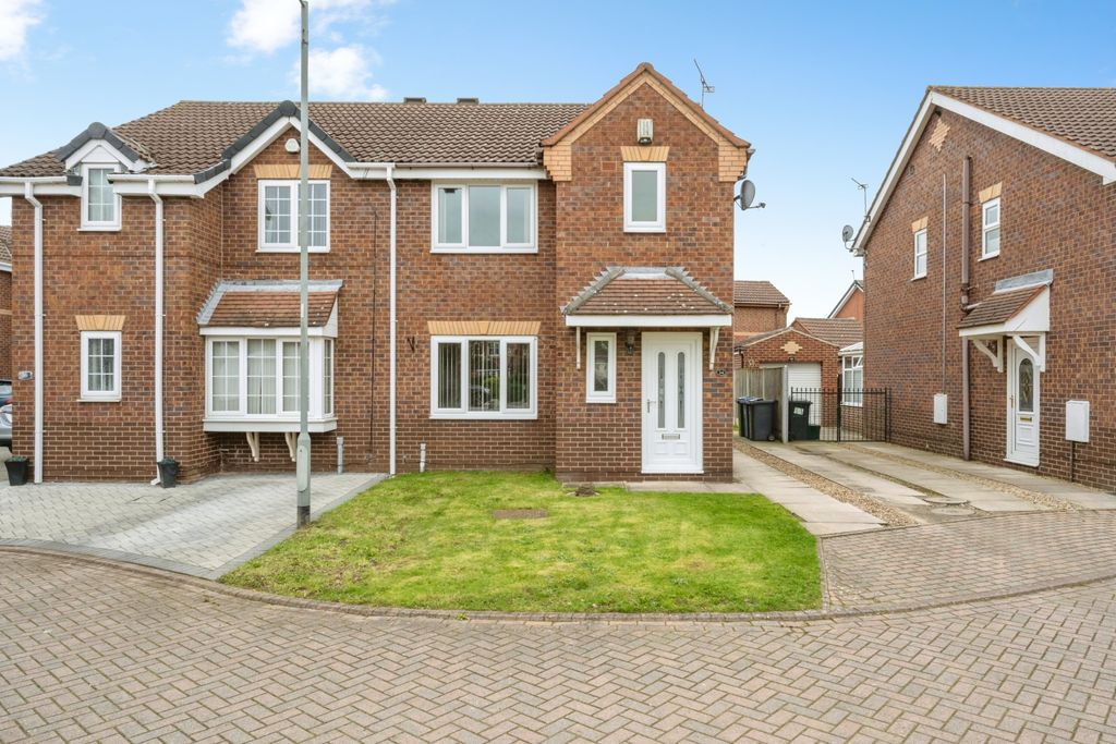 Property photo 1 of 15 Front View