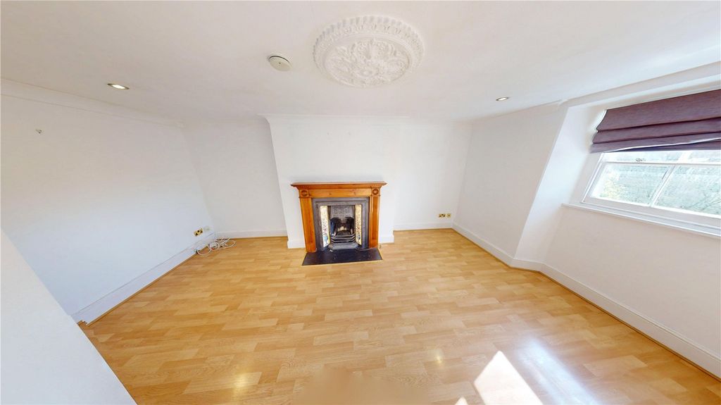 Property photo 2 of 6 Picture No. 04