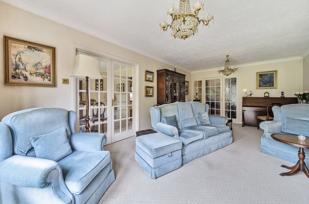 Property photo 3 of 20 1423717-9-69B2c93...