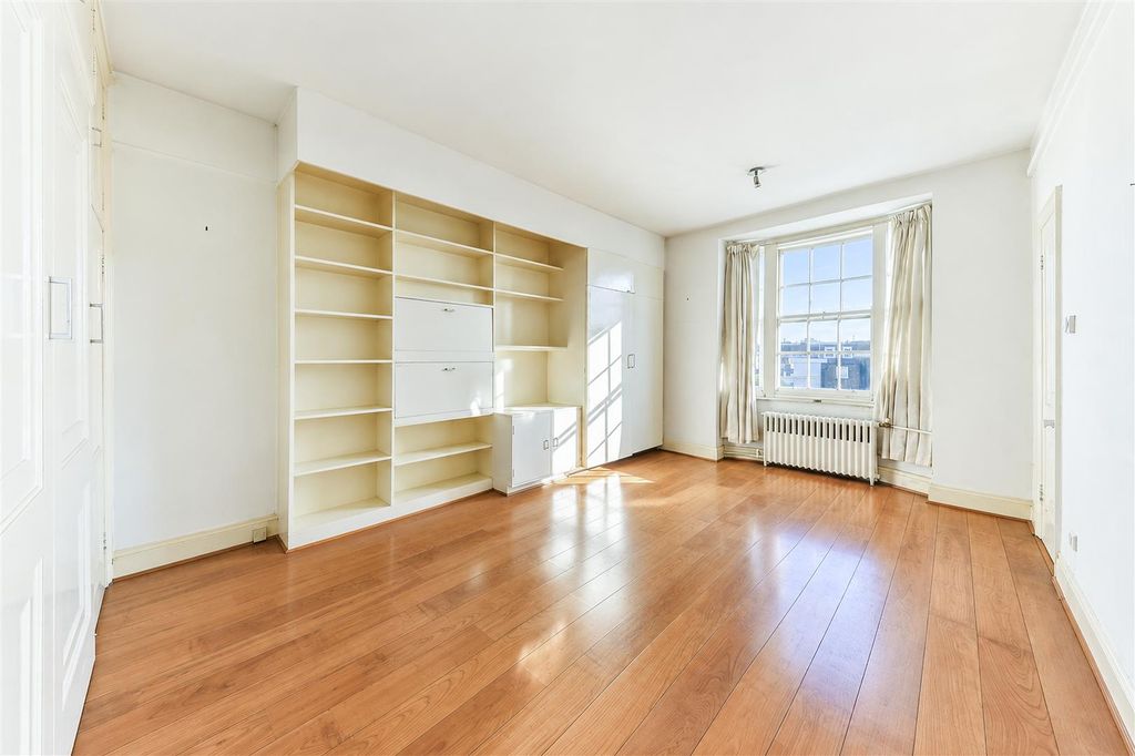 Property photo 3 of 11 2-3.Jpg